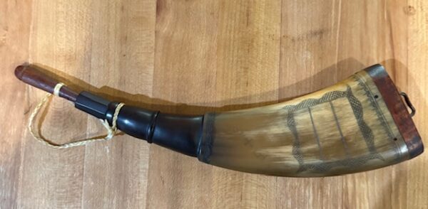 L-5 Star Flat Main Powder Horn