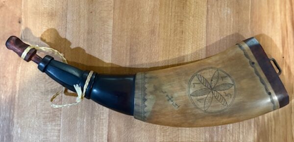 L-6 Face Flat Main Powder Horn